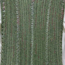 緑色の横編みサマーベスト 3枚目の画像