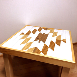 ネイティブ柄サイドテーブル 3枚目の画像