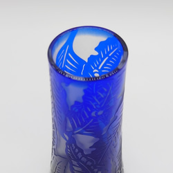 「芭蕉の葉」　一輪挿し　花瓶　サンドブラスト　瑠璃色 3枚目の画像