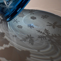 【再販】「雪の結晶 A」 サンドブラスト ブルー ロックグラス　インディゴブルー 13枚目の画像