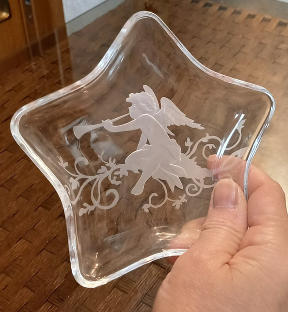 「天使」  天使 サンドブラスト 透明 プレート 小皿 6枚目の画像