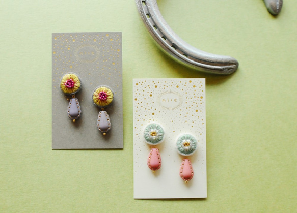 &lt;Titi~Nandemonai Hino 耳環~&gt; 刺繡耳環 ◎ 馬蹄形 / 幸福  綠色 x 粉色 ◎ 過敏變 第5張的照片