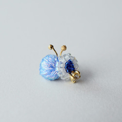 &lt;永恆的蝴蝶“小”~蝴蝶帶耳環~&gt;耳套“極光藍”18KGP 第1張的照片