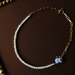 &lt;永恆的蝴蝶～項鍊上的蝴蝶～&gt;極光藍白珍珠項鍊 第4張的照片