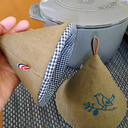 鍋つかみ/ストウブ/ル・クルーゼ/土鍋/円錐型/三角/手刺繍/リネン