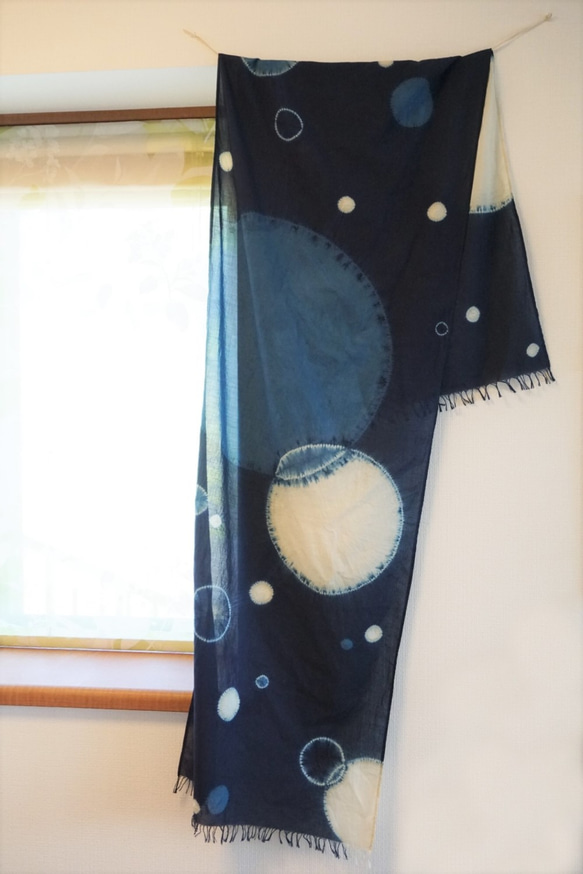 遠州織物　藍染コットンストール　丸 6枚目の画像