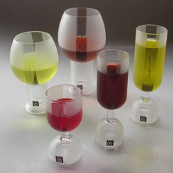 シャンパン・冷酒グラス。耐熱ガラスにサンドブラスト加工。新潟から世界へブランド発信「百年物語」CHAM-120B 2枚目の画像