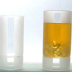 タンブラー。耐熱ガラス製で飲物をきれいに見せるサンドブラスト加工。新潟から世界へブランド発信「百年物語」TMB-280B 1枚目の画像