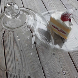ガラスケーキカバー、　カバーもプレートも耐熱ガラス製。ショートケーキや自家製のラウンドケーキなど綺麗に・おいしさをキープ 4枚目の画像