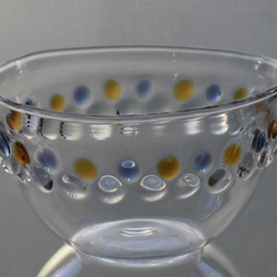 耐熱ガラスのボール（お椀）型食器。カラフルドットがきれい。どんぶりにもＯＫ！ 1枚目の画像