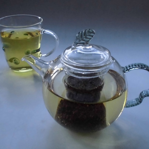 ティーポット.Q-5LG.耐熱ガラス。ガラス茶漉し付。リーフシリーズ