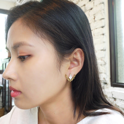 Reve 黃銅耳環 鋯石 夾式 可改夾式 翅膀 蕾絲 第4張的照片