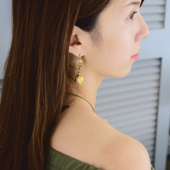 Reve 黃銅耳環 鋯石 水晶珍珠 施華洛世奇 樹葉 葉子 花 花苞 第10張的照片