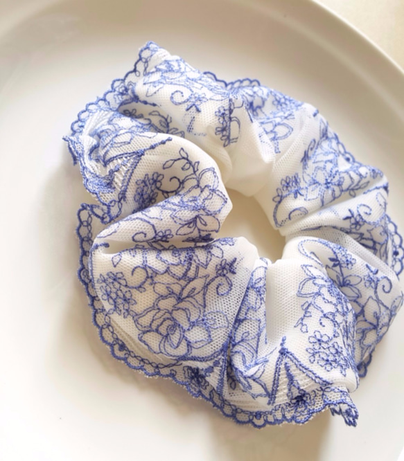 青花瓷 Blue and White Porcelain☆古典風藍色刺繡蕾絲網紗髮圈 第3張的照片