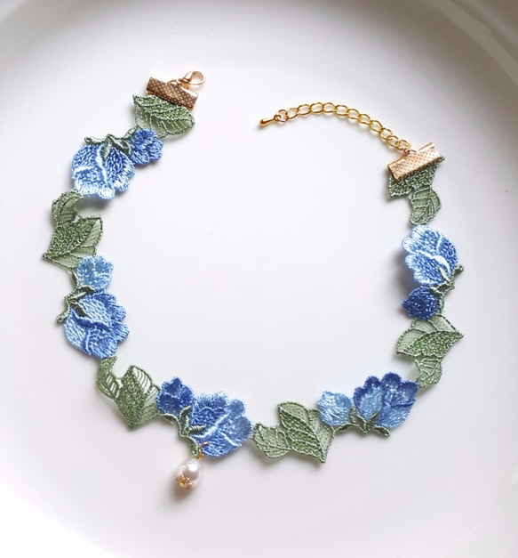 Rose Vines☆2色展開 玫瑰刺繡蕾絲頸鍊 項鍊 Choker 粉色/藍色 第2張的照片