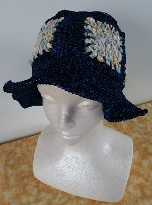（スピード発送）メリヤス編みのモチーフをパッチワーク風に繋いで編んだ、夏用帽子！(Ｂ） 2枚目の画像