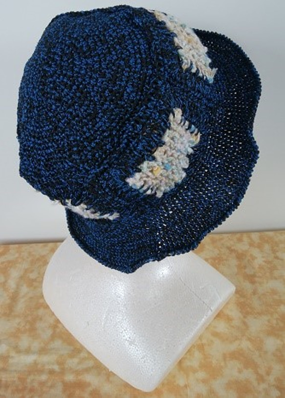（スピード発送）メリヤス編みのモチーフをパッチワーク風に繋いで編んだ、夏用帽子！(Ｂ） 4枚目の画像