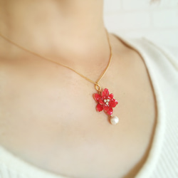 Poinsettia princess necklace 2枚目の画像