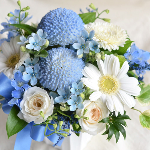 生花】フラワーアレンジメント 爽やかブルー＆ホワイト アートフラワー