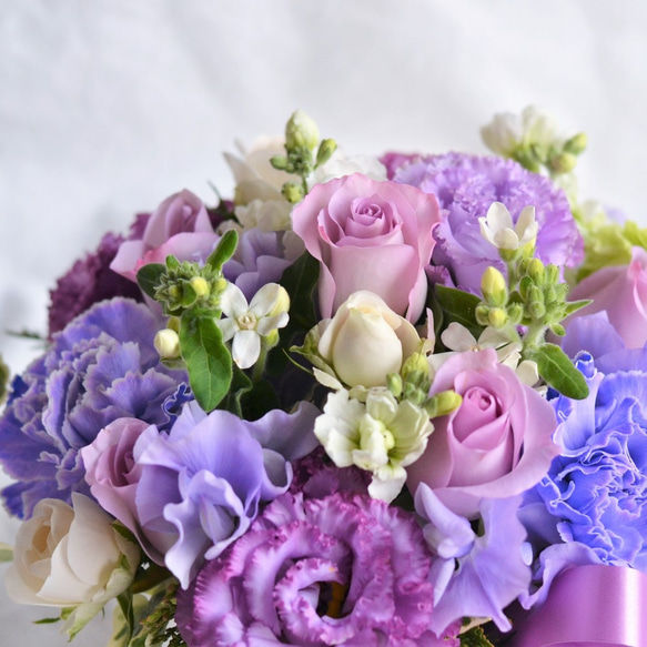お誕生日に♬ BIRTHDAY FLOWER【生花】おまかせアレンジメントとバースデーリングのプレゼント 6枚目の画像