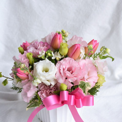 【生花】フラワーアレンジメント　春・ピンク・チューリップ♪ 3枚目の画像