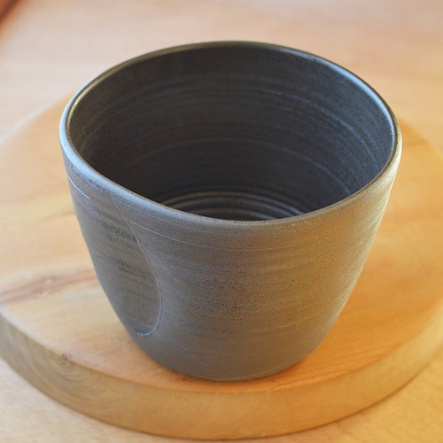 Creema限定＊ワインクーラー・花入れにも／黒・焼き〆陶器（レンジ