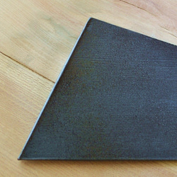 黒陶プレート（プレーン）／黒・焼き〆陶器（レンジ、オーブン、食洗機対応） 3枚目の画像