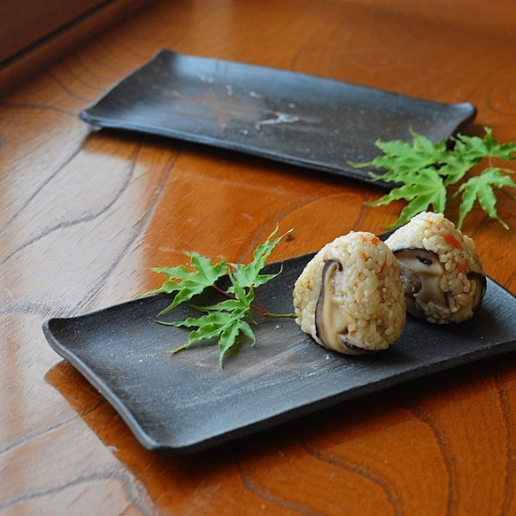 長皿／黒・焼き〆陶器（レンジ、オーブン、食洗機対応） 1枚目の画像