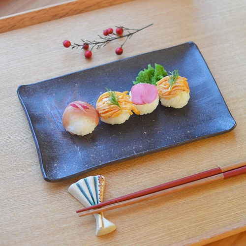 長皿／黒・焼き〆陶器（レンジ、オーブン、食洗機対応） 長皿 料理を