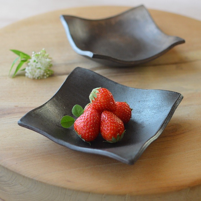 iamrem♪ 新品　陶器　陶芸作家　黒のプレート10枚　2