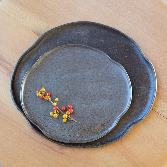 【Creema福袋】パン皿（大）とパン皿（小）の２点セット 3枚目の画像