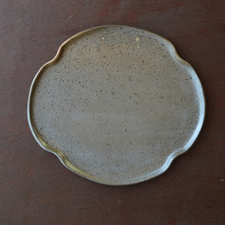 緋色のパン皿（小）／黒・焼き〆陶器（レンジ、オーブン、食洗機ＯＫ） 2枚目の画像