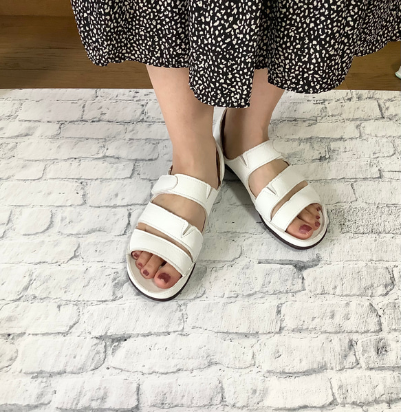 【足を優しく包み込む、袋縫い製法の至福♪】牛革オープントウサンダル 2130 3枚目の画像