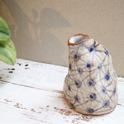 メーカー3rdfloor |手作りの陶器青い小さな花の三階です 5枚目の画像