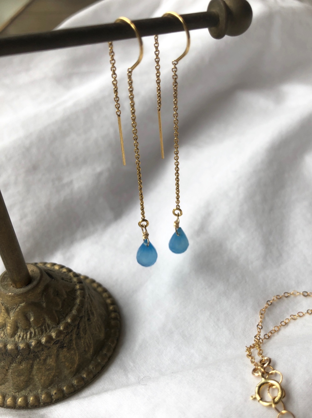 ブルーカルセドニー アメリカンチェーンピアス