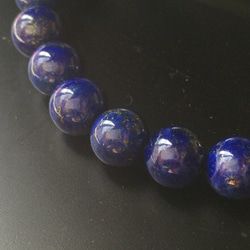 【再次上架】18厘米8毫米玉Azure幸運石Lapis Lazuli簡單手鍊 第3張的照片