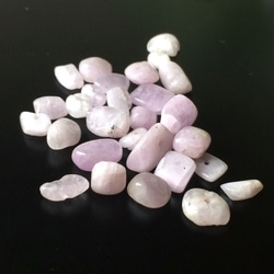 【再銷售】【帶孔】10g天然石材Kunzite Saguring Stone 6〜10㎜ 第2張的照片