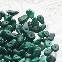 【穴あり】10g鮮やかグリーンのマラカイト（孔雀石）さざれ石６～１０㎜ 1枚目の画像