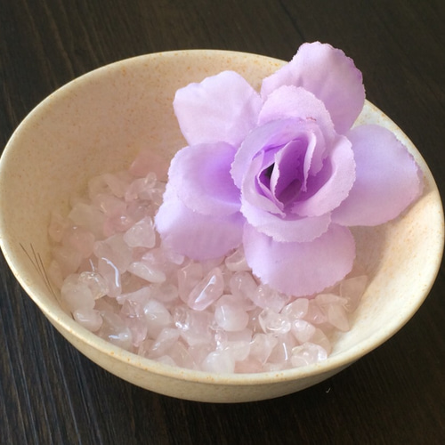 癒しと恋愛成就のローズクォーツさざれ石 100g 【穴なし】 DIYパーツ