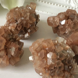 Aragonite Tunsun晶體礦石 第4張的照片