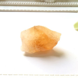 11月誕生石黃水晶岩 第2張的照片