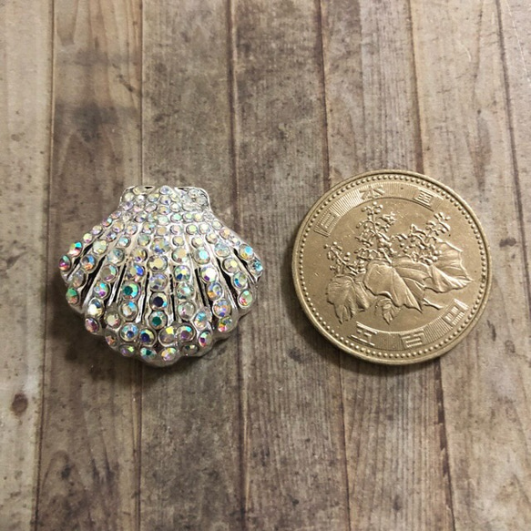 2個 シルバー白 シェル 貝殻 ラインストーン ボタン 5枚目の画像
