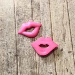ピンク プラスチック リップ 唇 20個セット 3枚目の画像