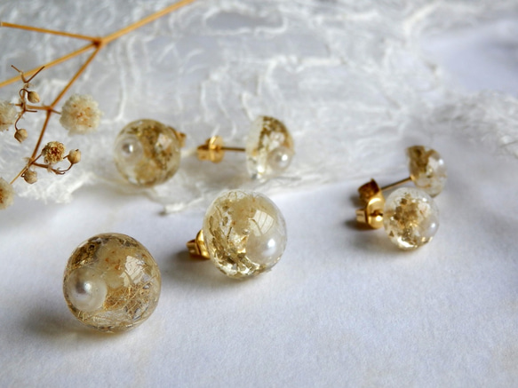 そよ風とかすみ草と葉脈のピアス〈14mm〉 p003_14 1枚目の画像