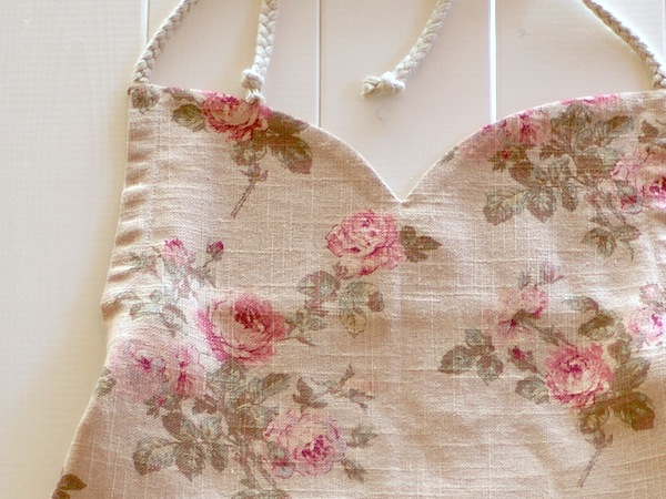 Reimille et Julienne/ローズのフリルショートエプロン