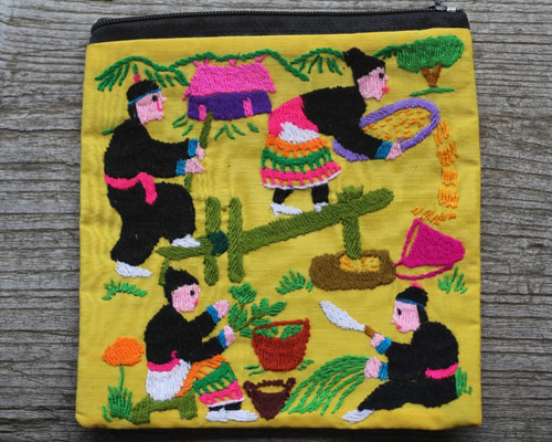 ロラライハリス♡刺繍のポーチ♡総刺繍ケース♡お纏め出品 2025年最新】ロラライハリス刺繍の人気アイテム - メルカリ