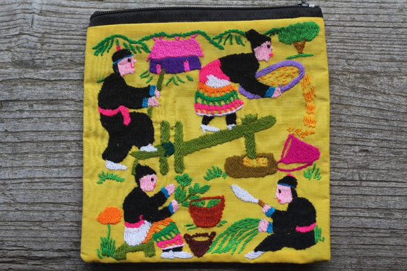ラオス・モン族の刺繍ポーチ ポーチ mamuang jam 通販 9500647 ラオス・モン族の刺繍ポーチ ポーチ mamuang jam 通販 9500647