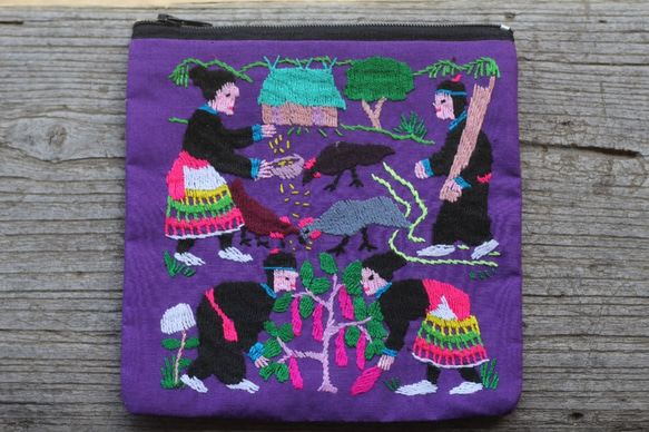 ラオス・モン族の刺繍ポーチ ポーチ mamuang jam 通販 9505355