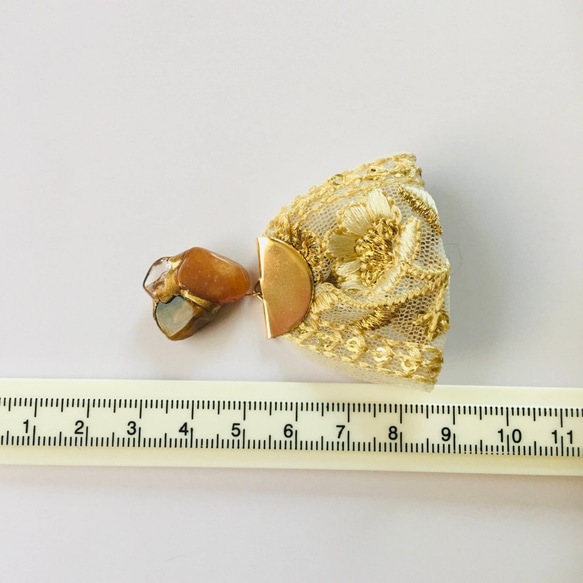 Kintsugi x 天然石材穿孔耳環 + 印度刺繡（橙色砂金石、Petersight、喜馬拉雅水晶） 第6張的照片