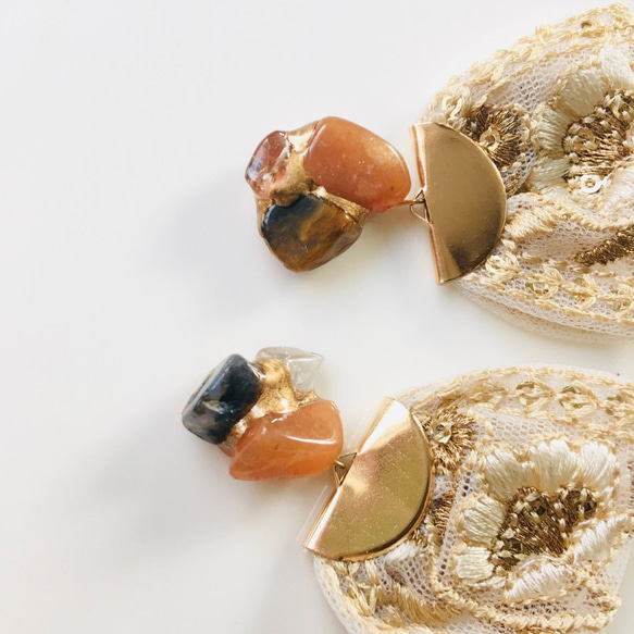 Kintsugi x 天然石材穿孔耳環 + 印度刺繡（橙色砂金石、Petersight、喜馬拉雅水晶） 第7張的照片